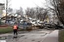 englishrussia_com_images_moscow_house_demolition_16.jpg